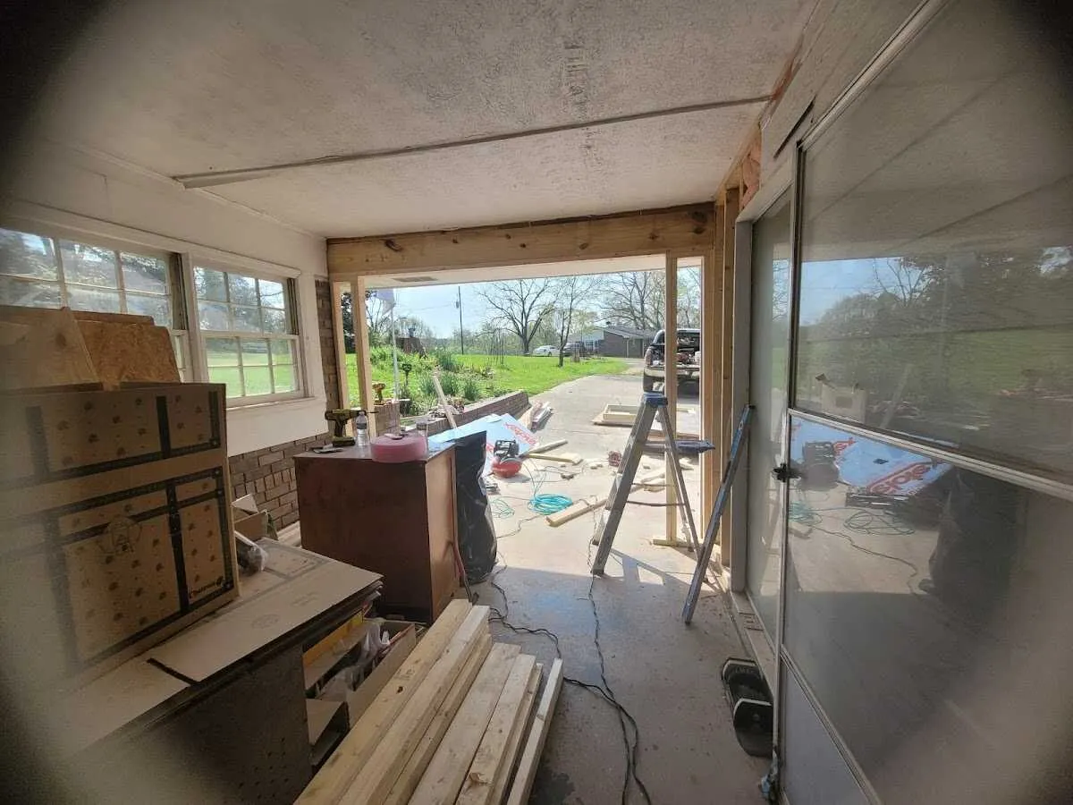 Air movers and dehumidifier for Water Mitigation Services in Collierville